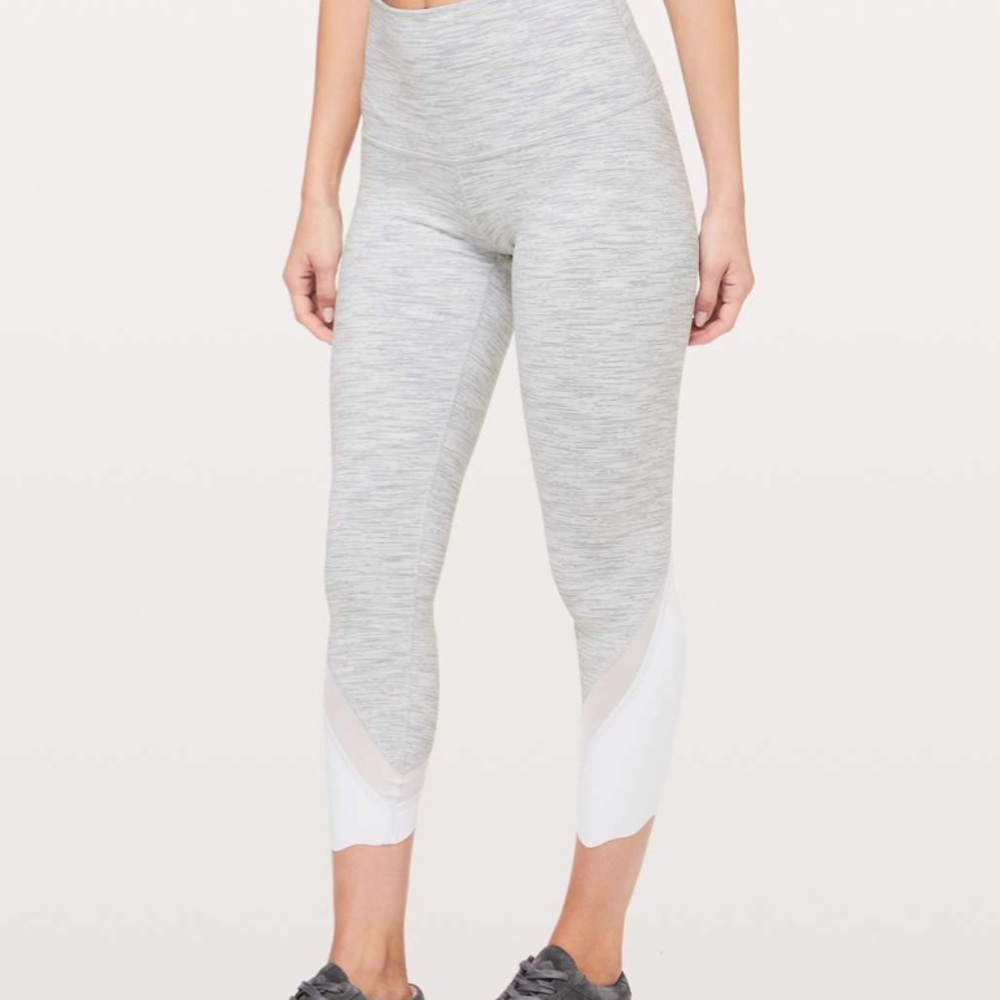 Lululemon Wunder Under Crop II